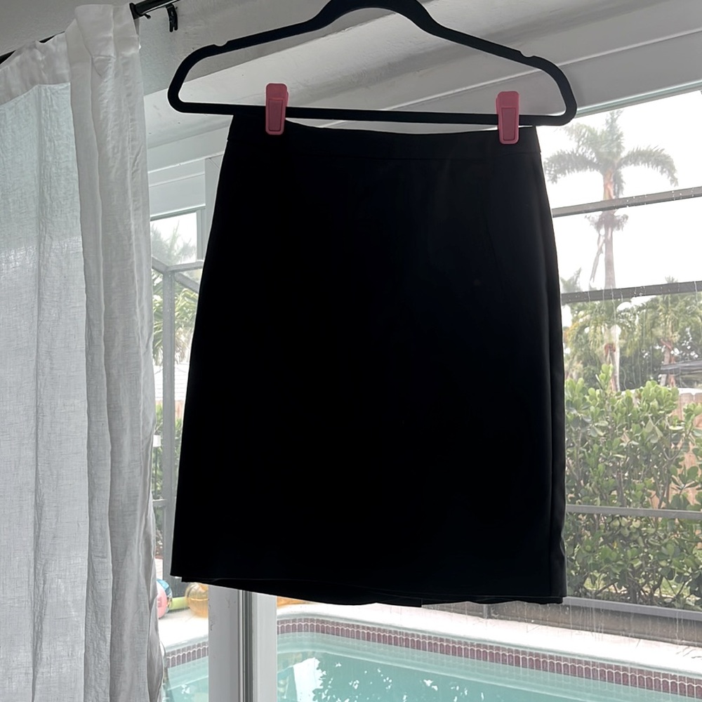 Black pencil skirt